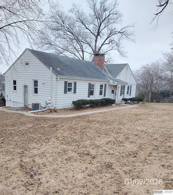 8201 Browne Street, Omaha, NE 68134