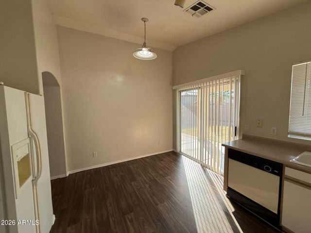 12071 W DAHLIA Drive, El Mirage, AZ 85335