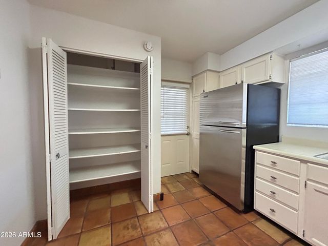 3122 E MONTECITO Avenue, Phoenix, AZ 85016