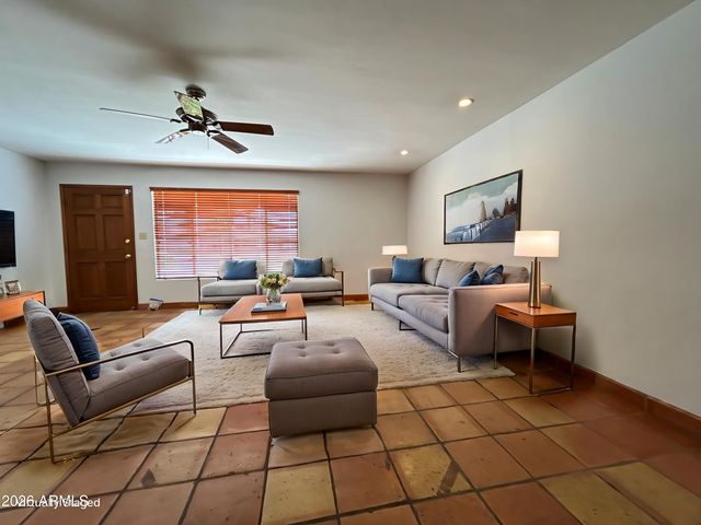 3122 E MONTECITO Avenue, Phoenix, AZ 85016