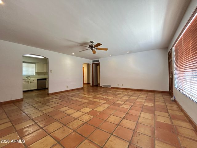 3122 E MONTECITO Avenue, Phoenix, AZ 85016