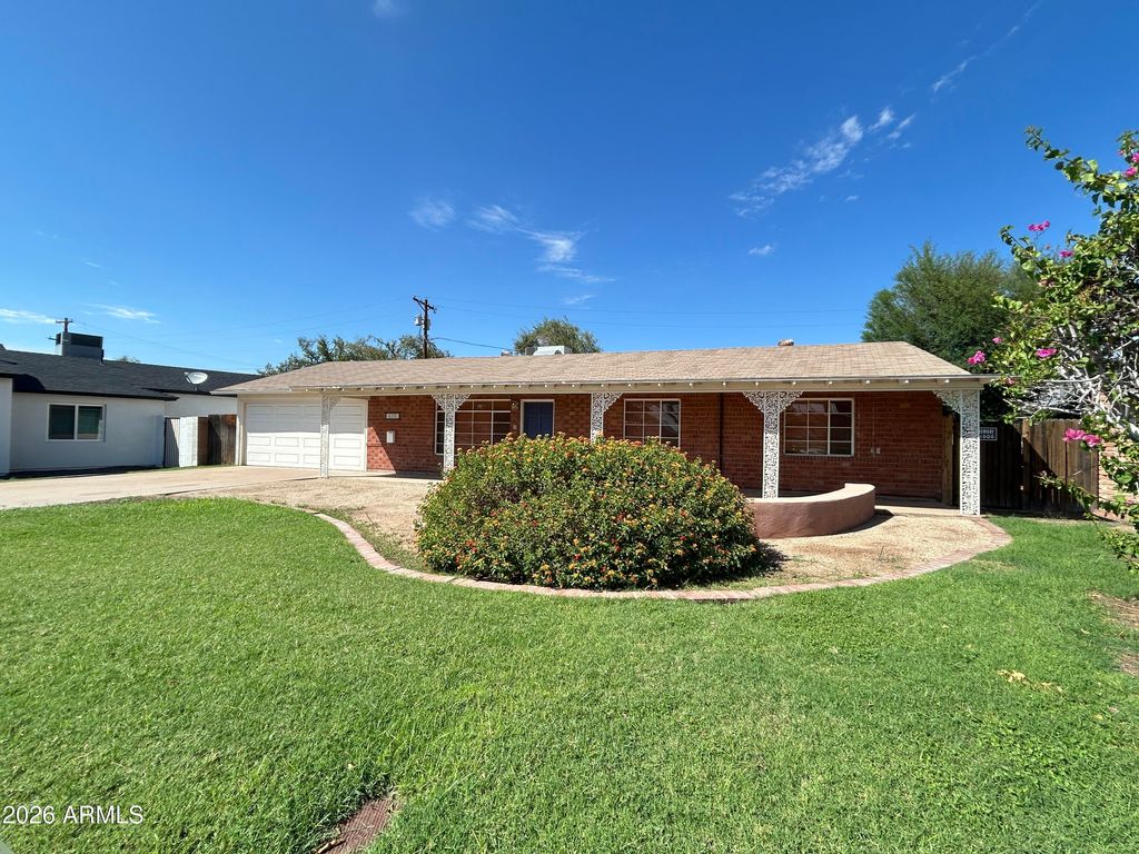 3122 E MONTECITO Avenue, Phoenix, AZ 85016
