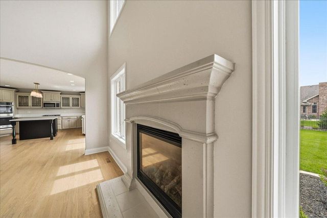 10407 Golden Arch Avenue, St. John, IN 46373
