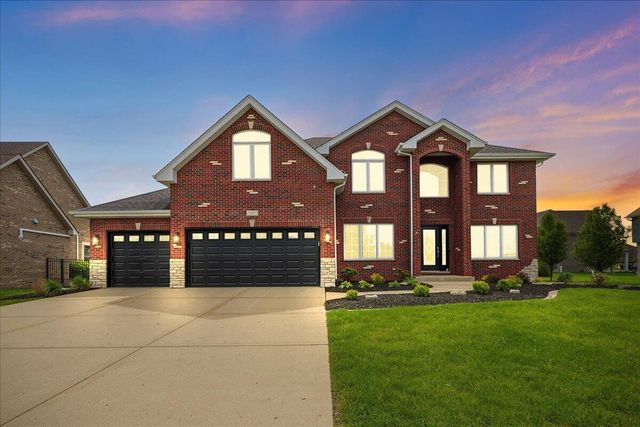 10407 Golden Arch Avenue, St. John, IN 46373