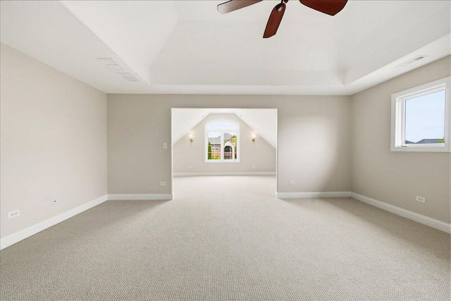 10407 Golden Arch Avenue, St. John, IN 46373