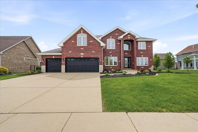 10407 Golden Arch Avenue, St. John, IN 46373