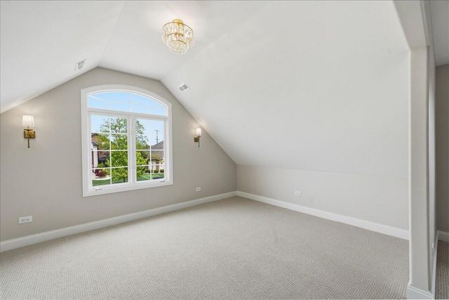 10407 Golden Arch Avenue, St. John, IN 46373