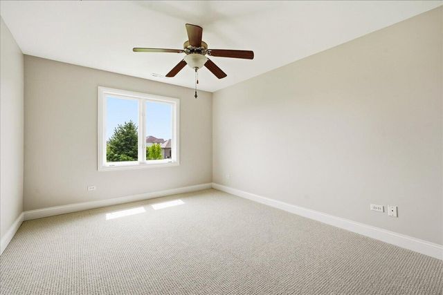 10407 Golden Arch Avenue, St. John, IN 46373