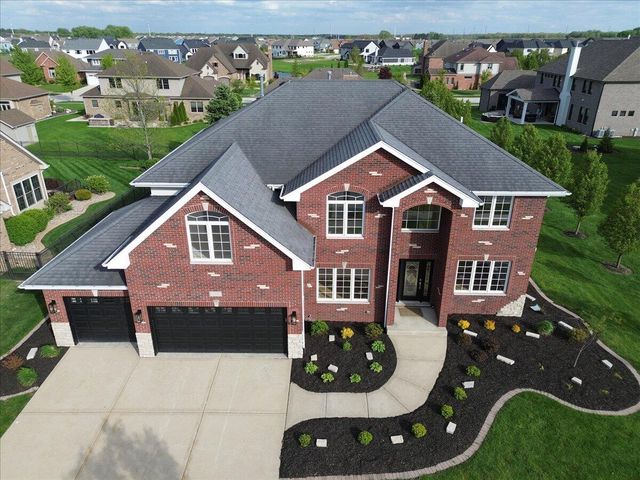 10407 Golden Arch Avenue, St. John, IN 46373