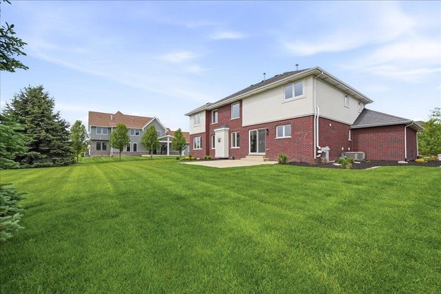 10407 Golden Arch Avenue, St. John, IN 46373