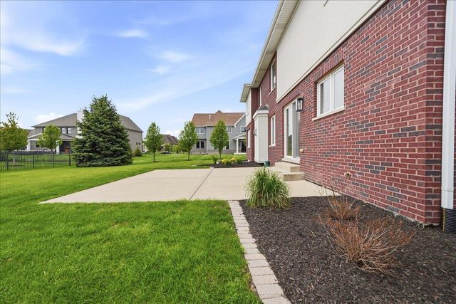 10407 Golden Arch Avenue, St. John, IN 46373