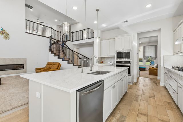 11573 Autumn Breeze Drive, Frisco, TX 75035