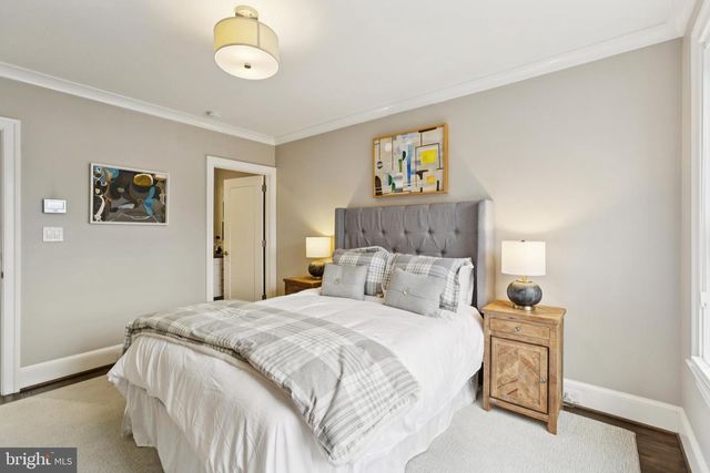 1724 34TH ST NW, Washington, DC 20007