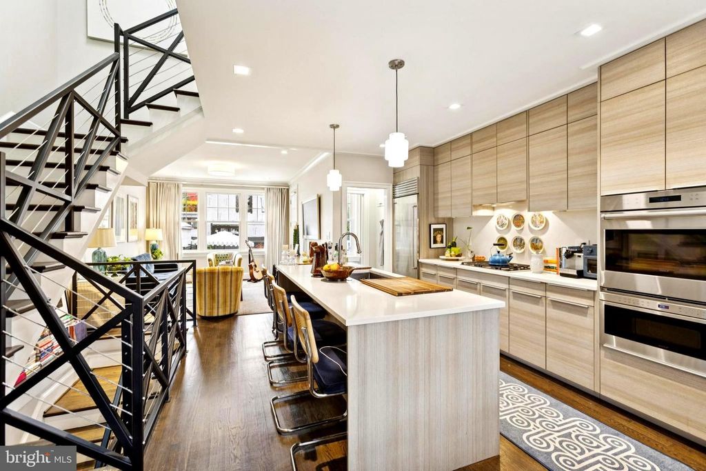 1724 34TH ST NW, Washington, DC 20007