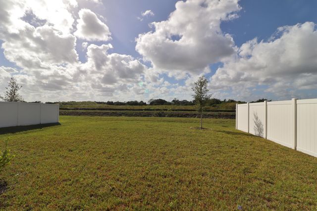 721 Worlington Lane, Fort Pierce, FL 34947