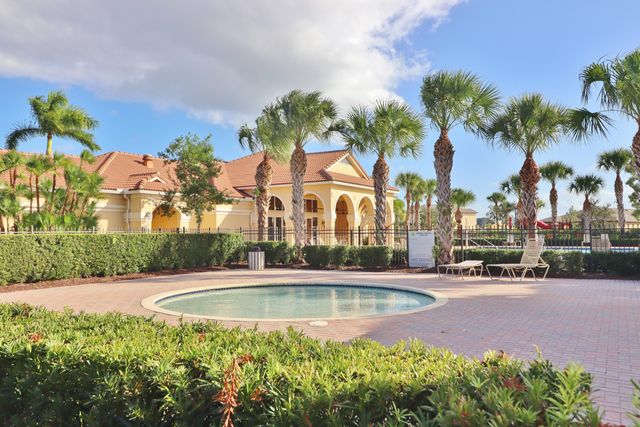 721 Worlington Lane, Fort Pierce, FL 34947