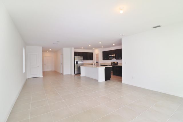 721 Worlington Lane, Fort Pierce, FL 34947