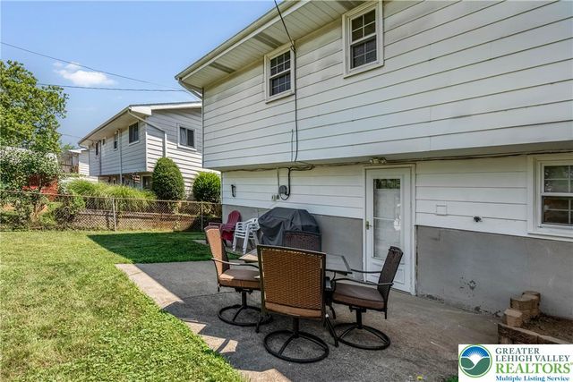 1535 Ralston Road, Bethlehem City, PA 18018