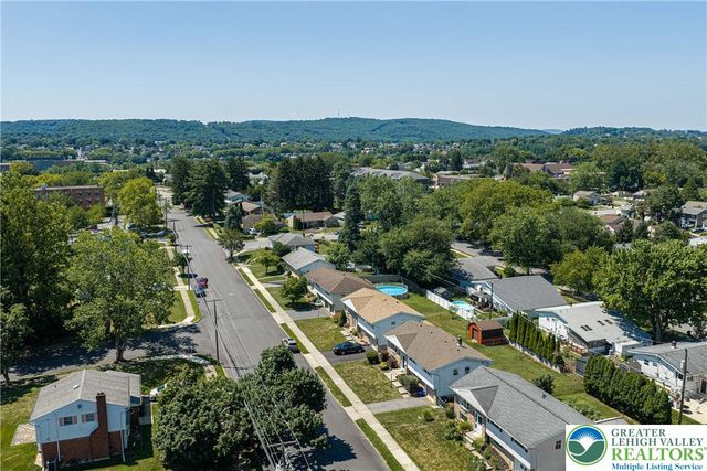 1535 Ralston Road, Bethlehem City, PA 18018