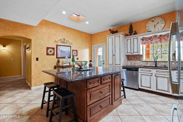 13141 CARMEN GINGER Road, Clint, TX 79836