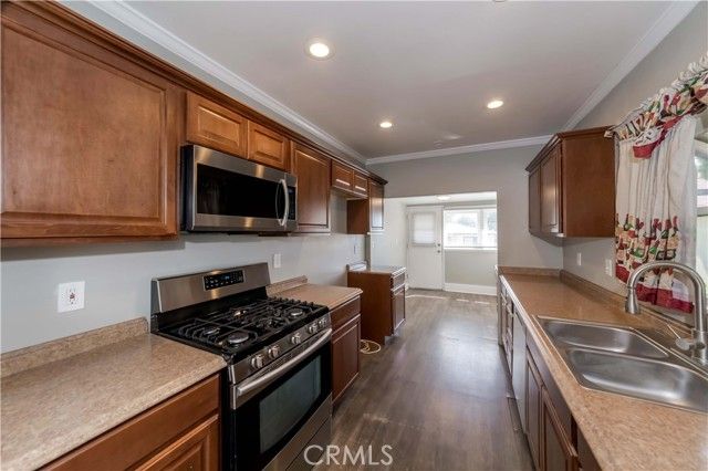 358 E 11th, Upland, CA 91786