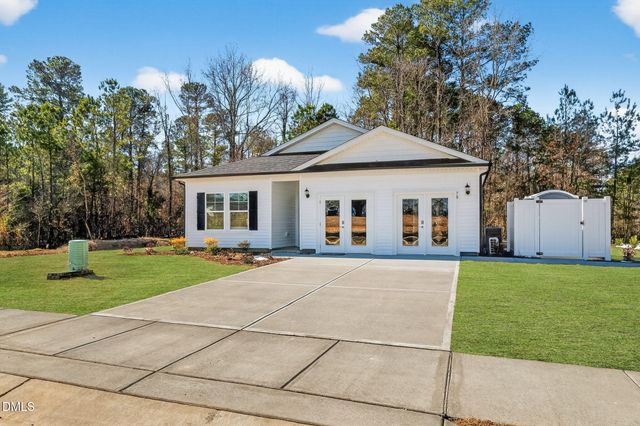 70 Muscovy Drive, Four Oaks, NC 27524