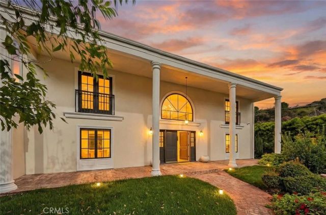 16717 Encino Hills Drive, Encino, CA 91436