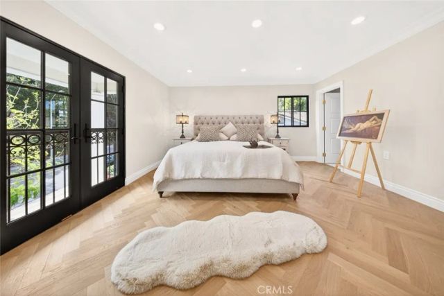 16717 Encino Hills Drive, Encino, CA 91436