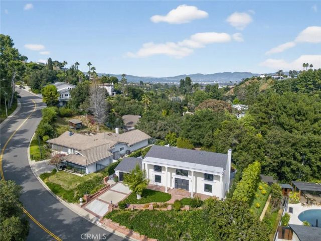 16717 Encino Hills Drive, Encino, CA 91436