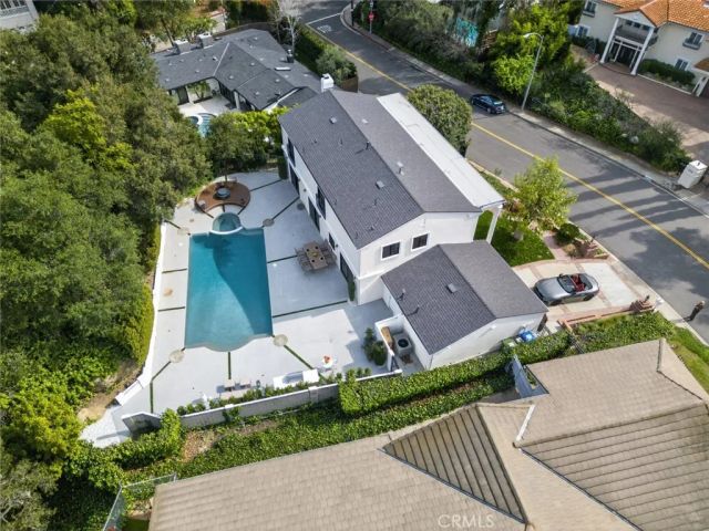 16717 Encino Hills Drive, Encino, CA 91436