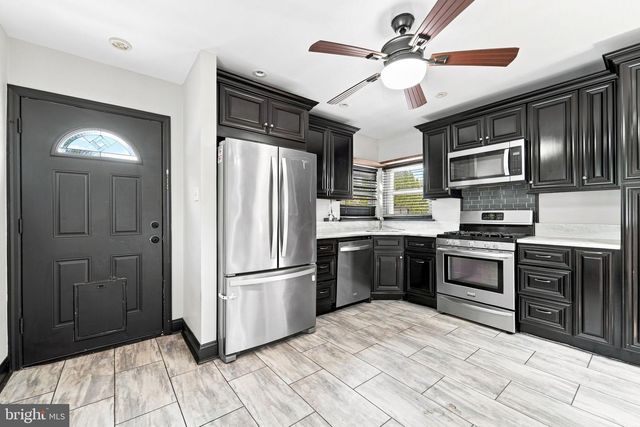 20 CLEVELAND AVE, Blackwood, NJ 08012