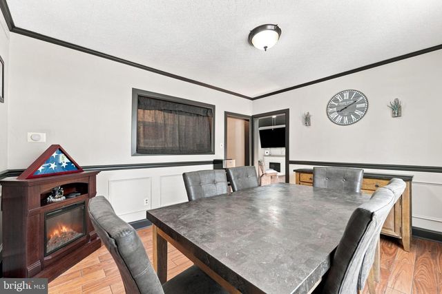20 CLEVELAND AVE, Blackwood, NJ 08012