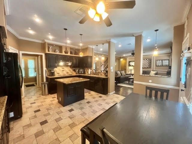 2030 Town Hill Drive, Houston, TX 77062