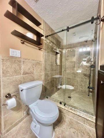 2030 Town Hill Drive, Houston, TX 77062