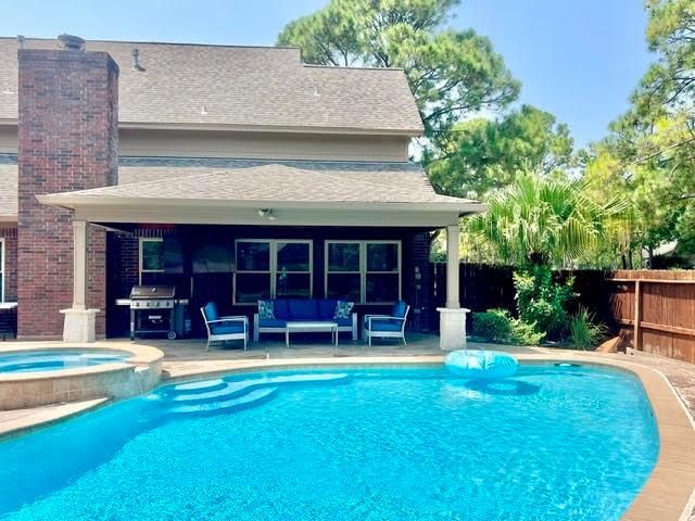 2030 Town Hill Drive, Houston, TX 77062