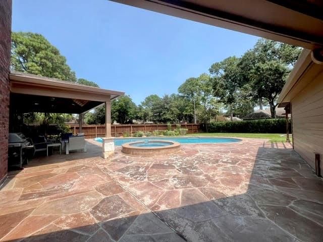 2030 Town Hill Drive, Houston, TX 77062