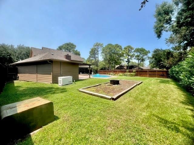 2030 Town Hill Drive, Houston, TX 77062