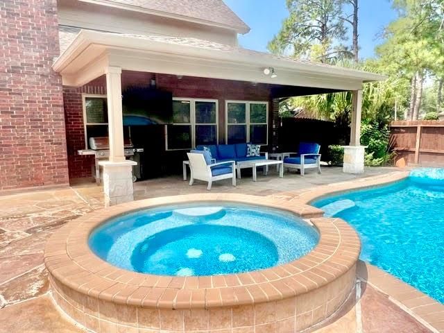 2030 Town Hill Drive, Houston, TX 77062