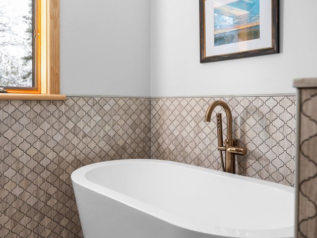 7135 E Birch Point Road, Elmwood Twp, MI 49684