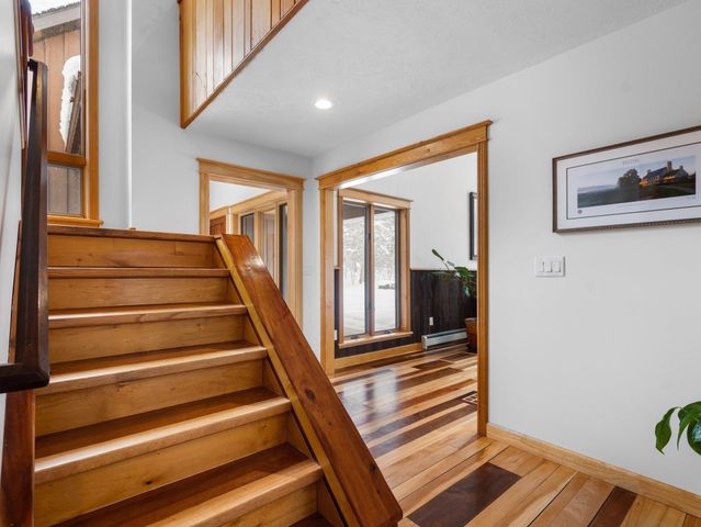 7135 E Birch Point Road, Elmwood Twp, MI 49684