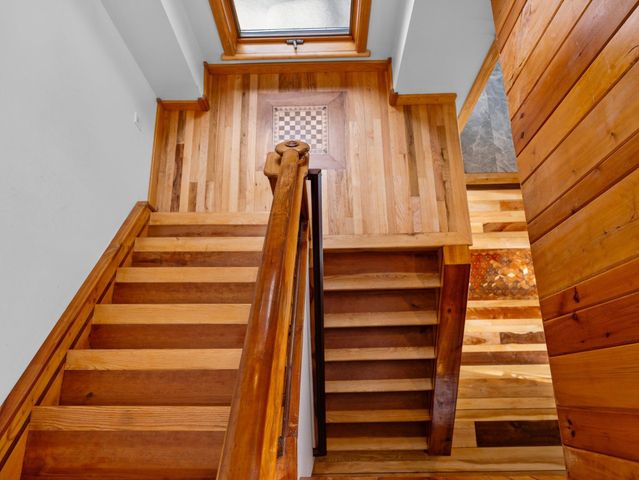 7135 E Birch Point Road, Elmwood Twp, MI 49684