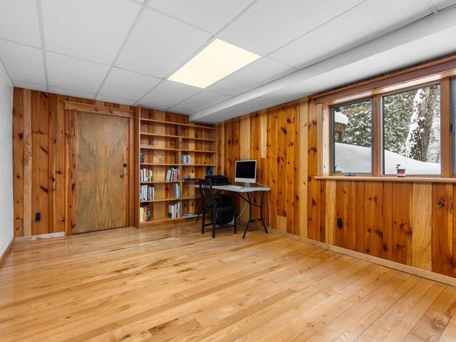 7135 E Birch Point Road, Elmwood Twp, MI 49684