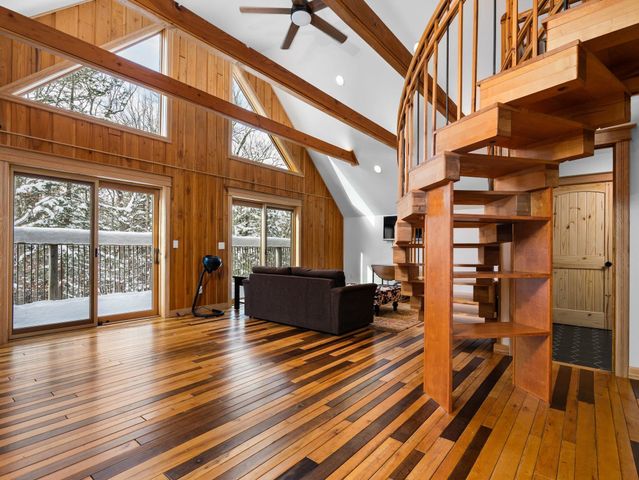 7135 E Birch Point Road, Elmwood Twp, MI 49684