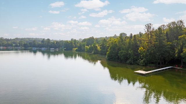 7135 E Birch Point Road, Elmwood Twp, MI 49684