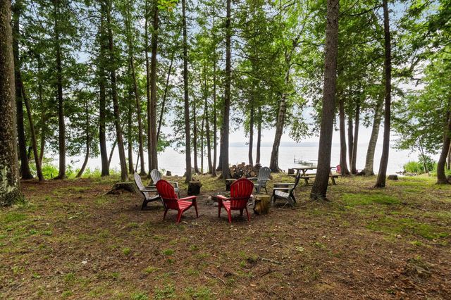 7135 E Birch Point Road, Elmwood Twp, MI 49684