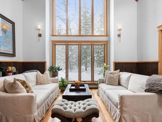 7135 E Birch Point Road, Elmwood Twp, MI 49684