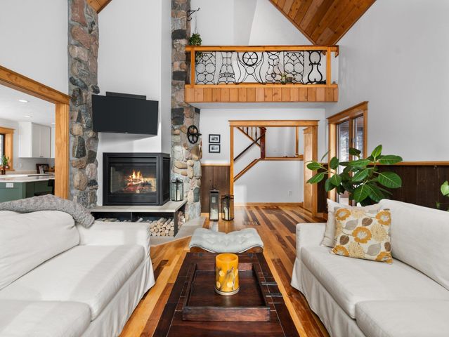 7135 E Birch Point Road, Elmwood Twp, MI 49684