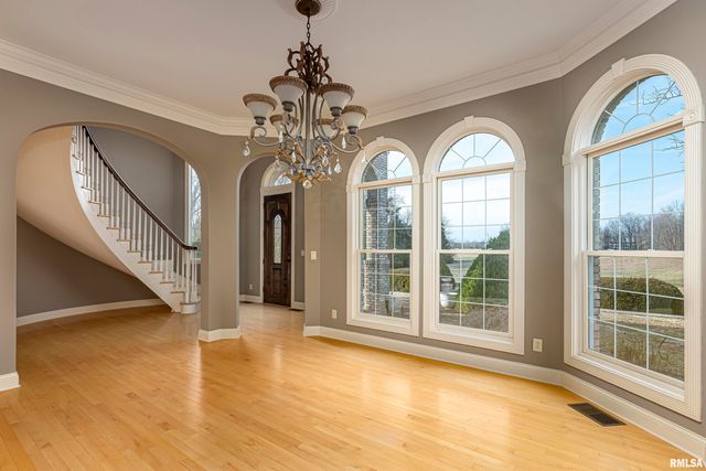 3115 W Striegel Road, Carbondale, IL 62901