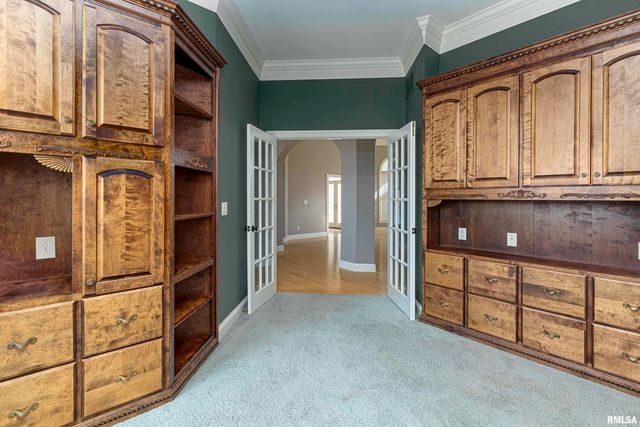 3115 W Striegel Road, Carbondale, IL 62901