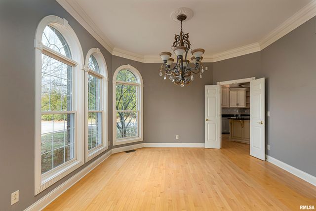 3115 W Striegel Road, Carbondale, IL 62901